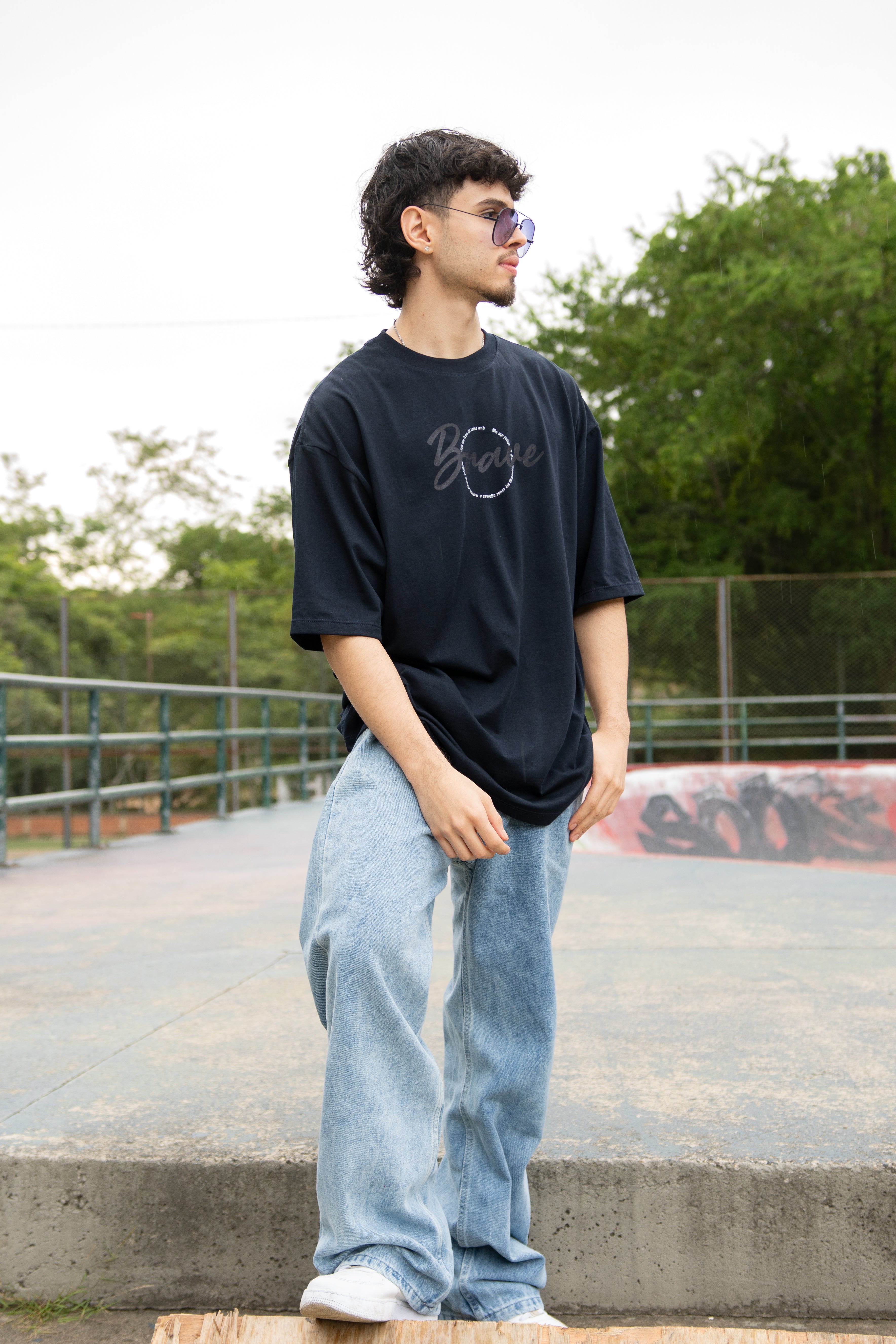 OVERSIZE5 - NEVER DIES