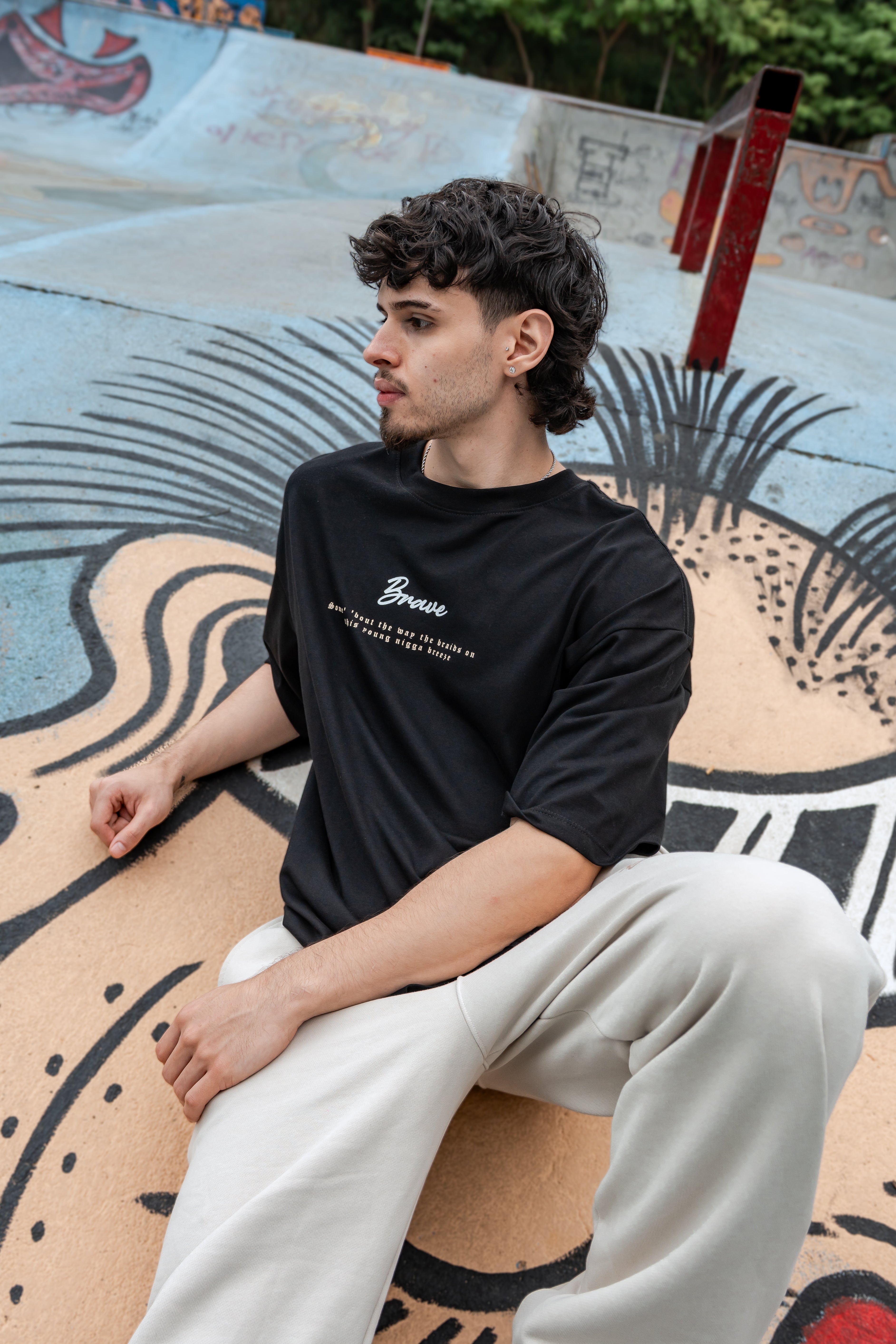 OVERSIZE5 - TRAVIS BLACK