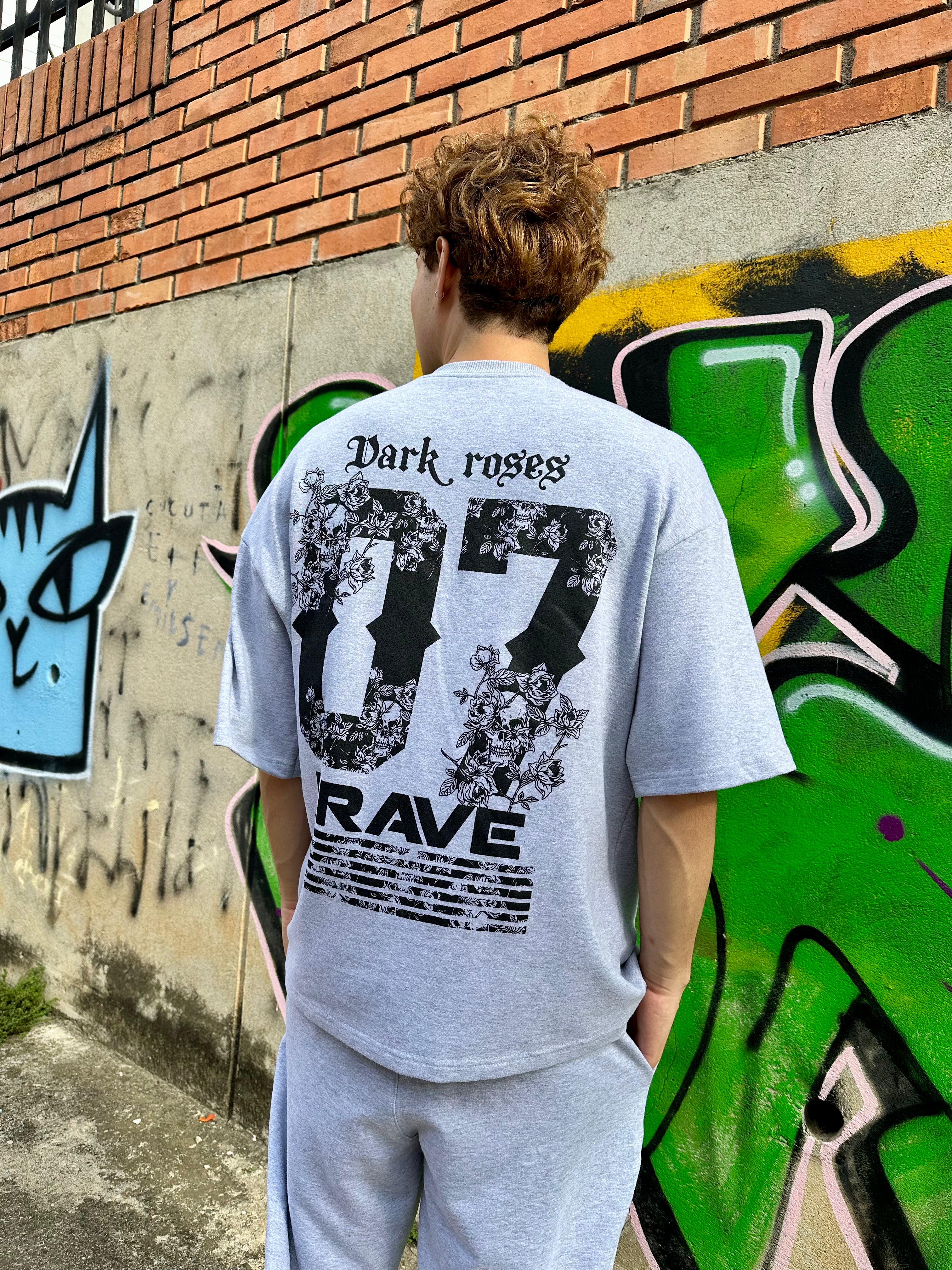 BRAVEE SET OVERSIZED - DARK ROSES